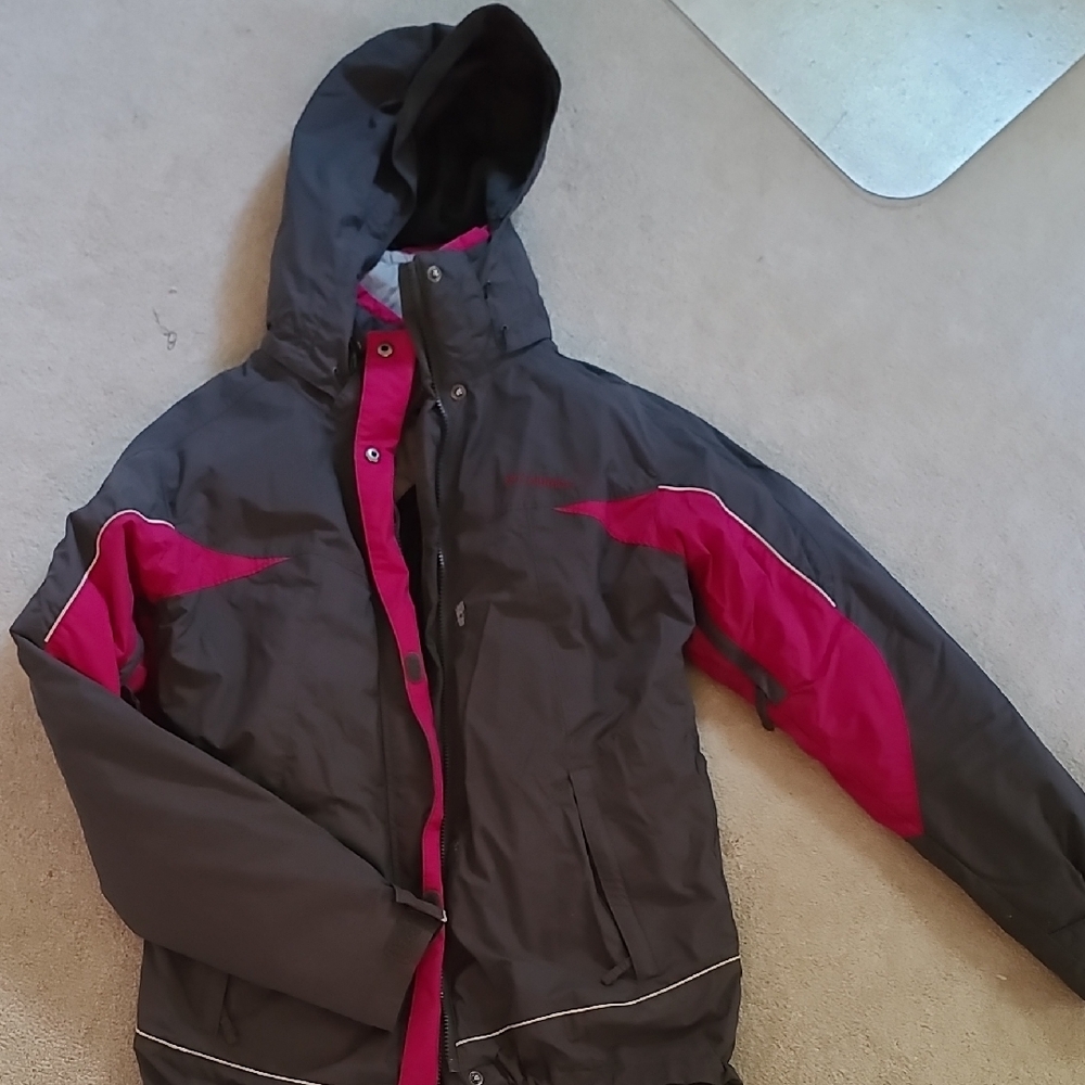 Columbia Women's Black and Pink Ski Jacket